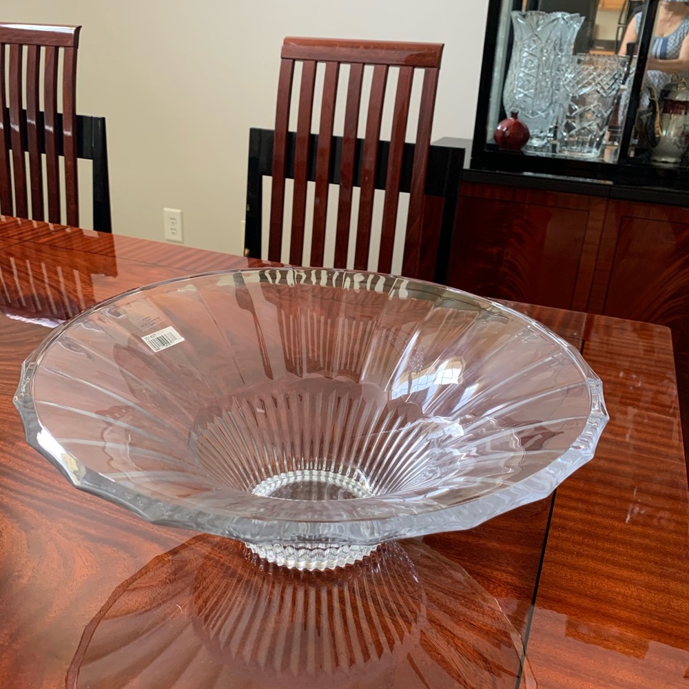 NWT Fifth Avenue Crystal vase